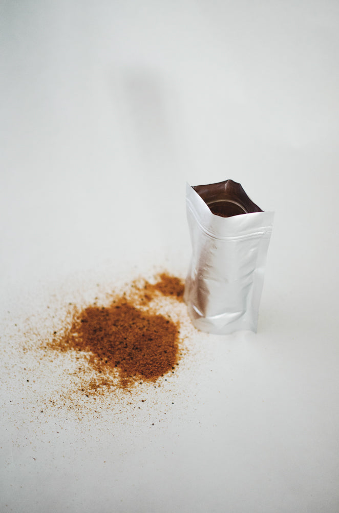 Tät Mylarpåse 2,3 deciliter med ziplock, idealisk för mjölkpulver och örter, mått 11x18,5 cm.