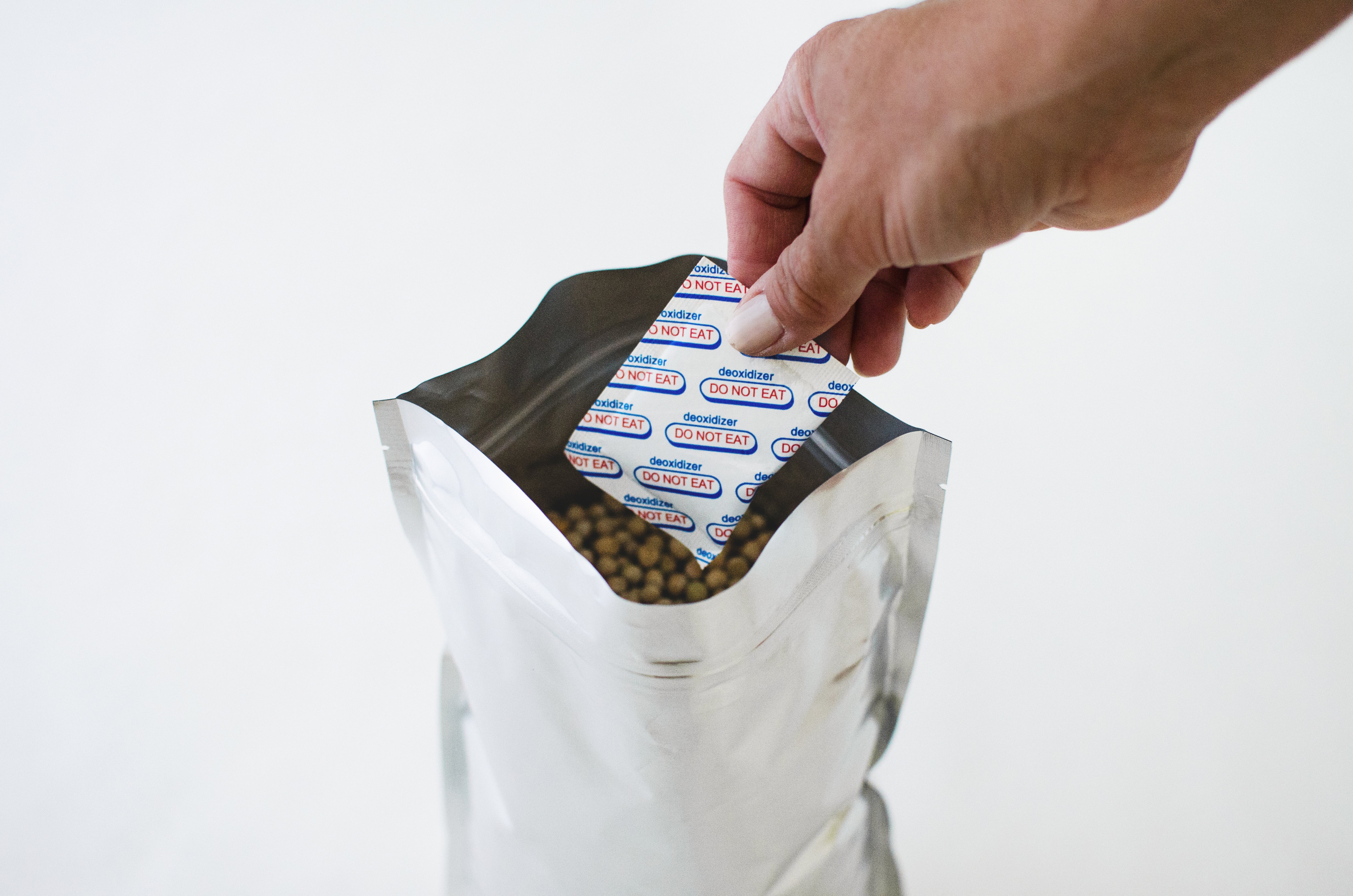 Mylar bag 2 liters 100 pack + 100 pcs 300cc Oxygen absorbers