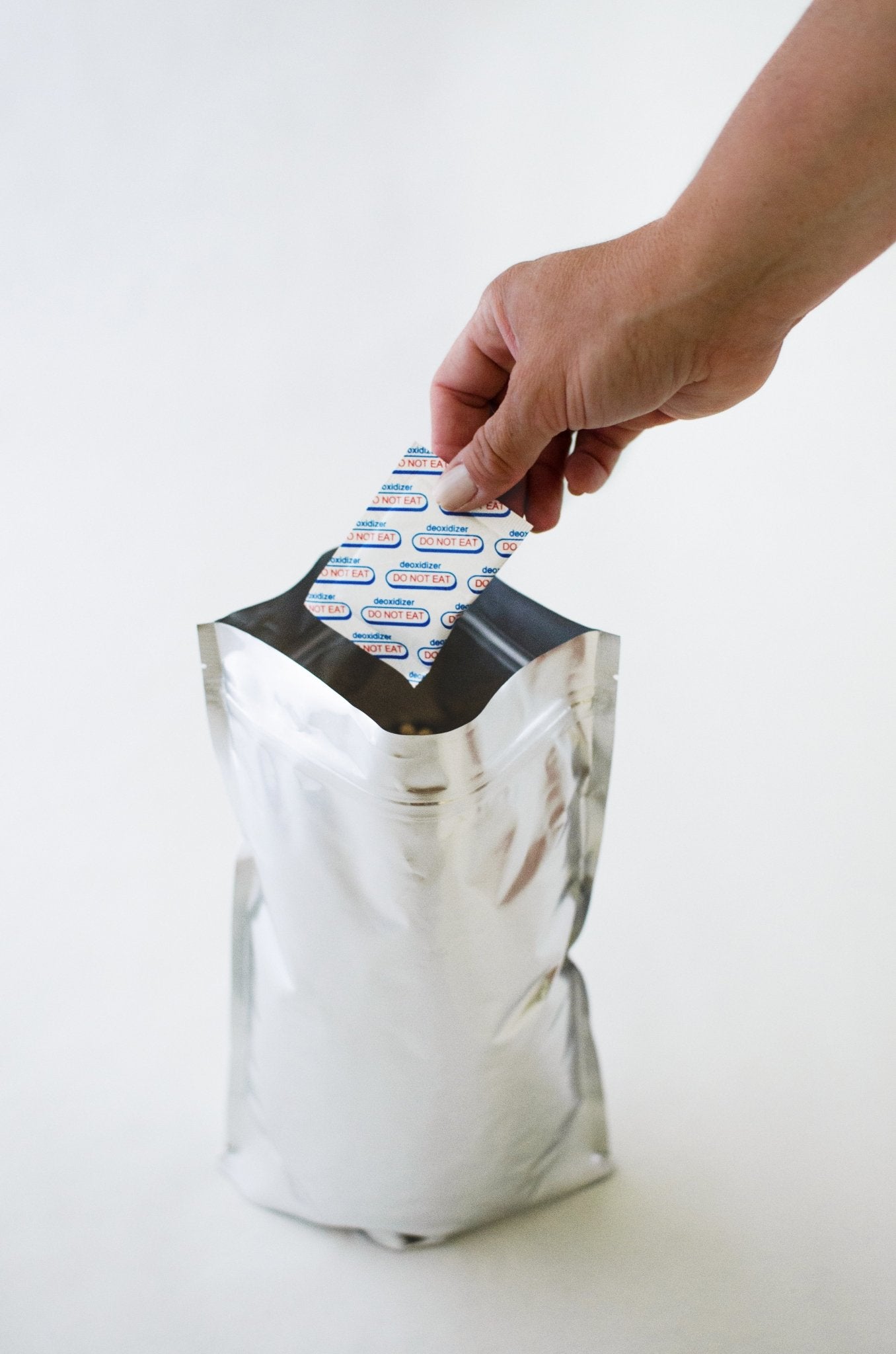 Mylarpåse 1 liter (18x29 cm) ståpåse med ziplock - Mylar.se